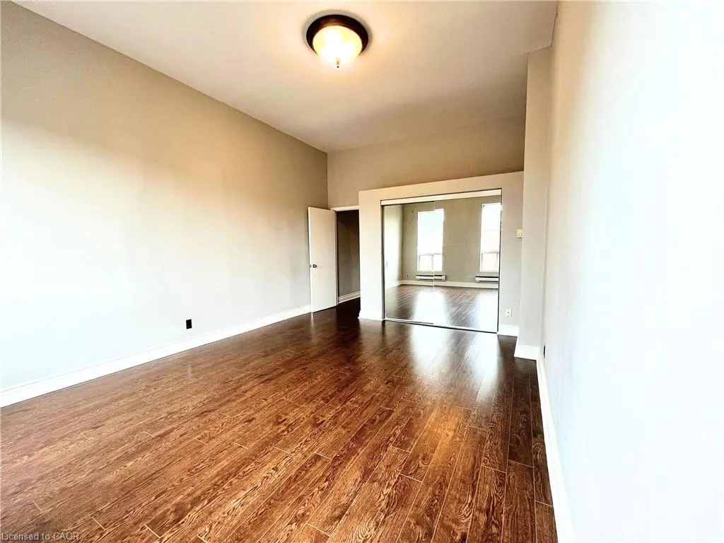 225 King Street E, #4