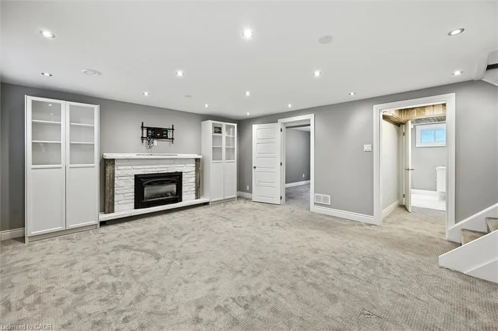 1059 Marley Crescent