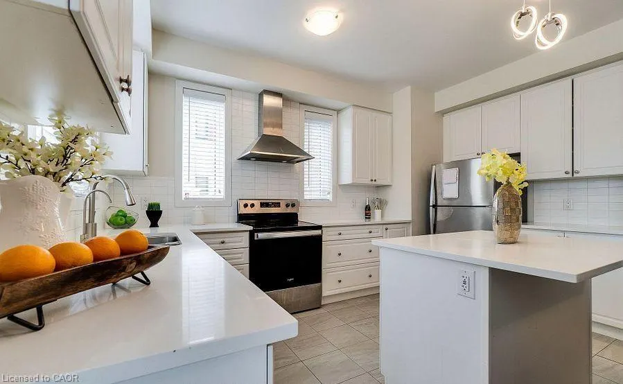 590 North Service Road, #98