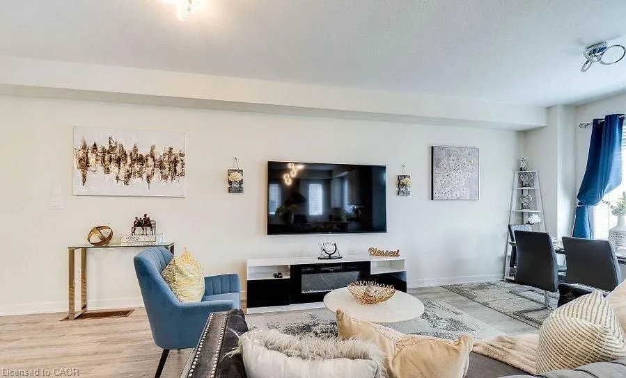 590 North Service Road, #98