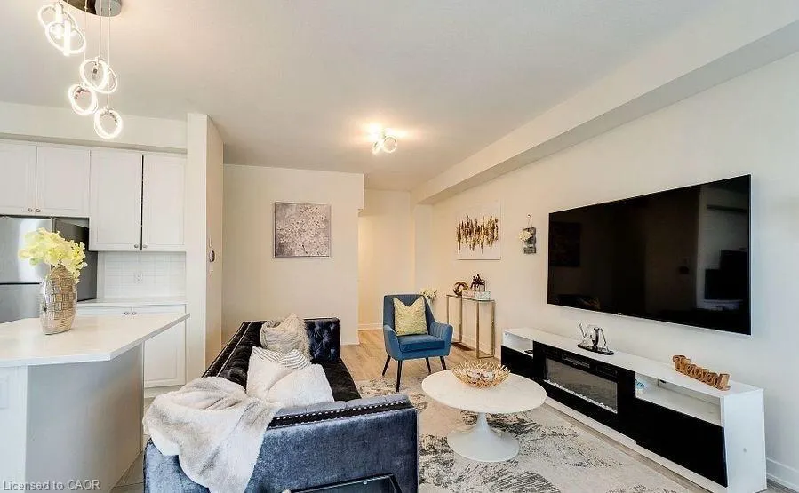 590 North Service Road, #98