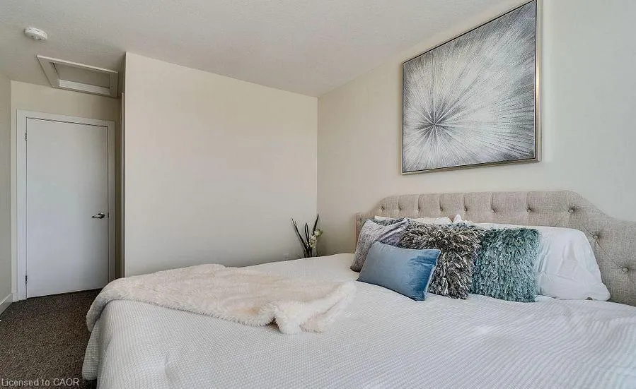 590 North Service Road, #98