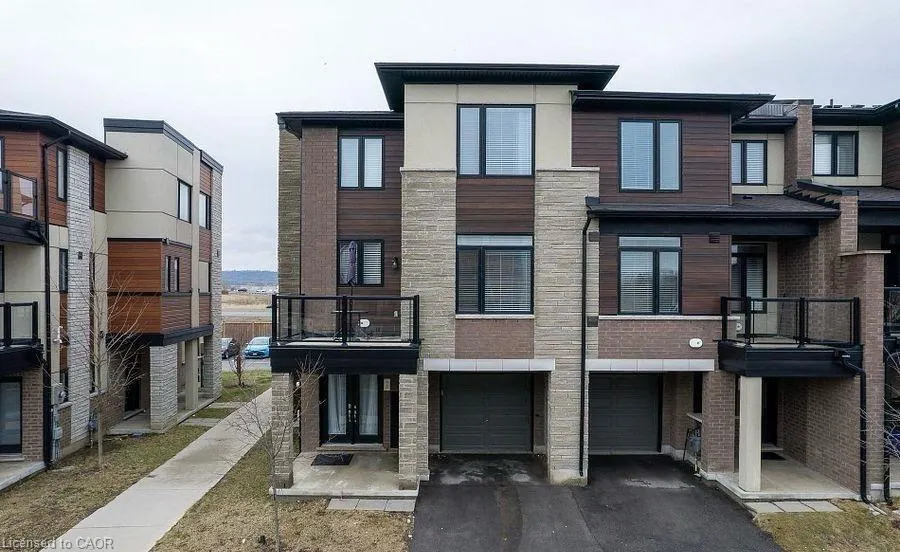 590 North Service Road, #98