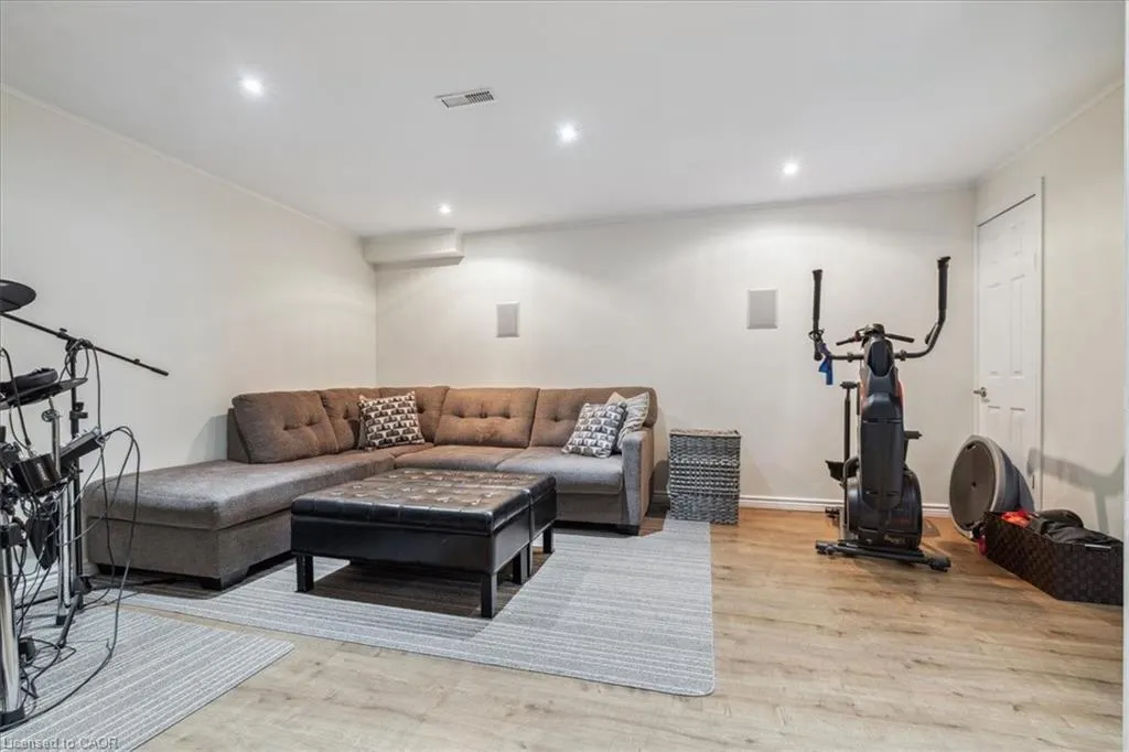 2301 Cavendish Drive, #150