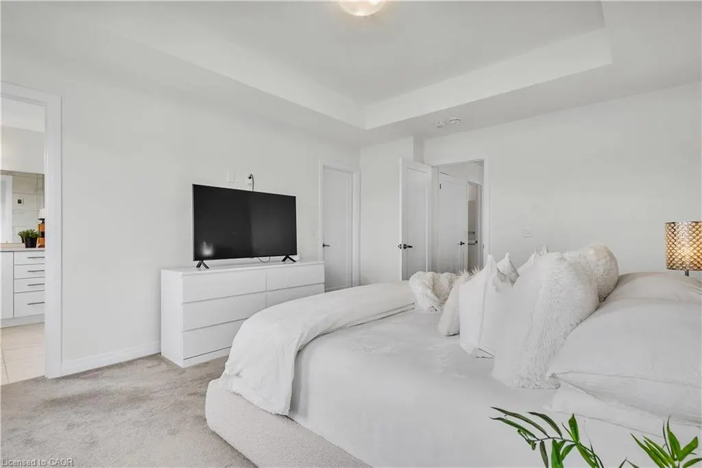 35 Crossmore Crescent