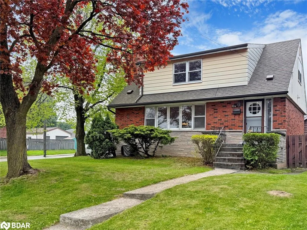 124 Mcelroy Road E