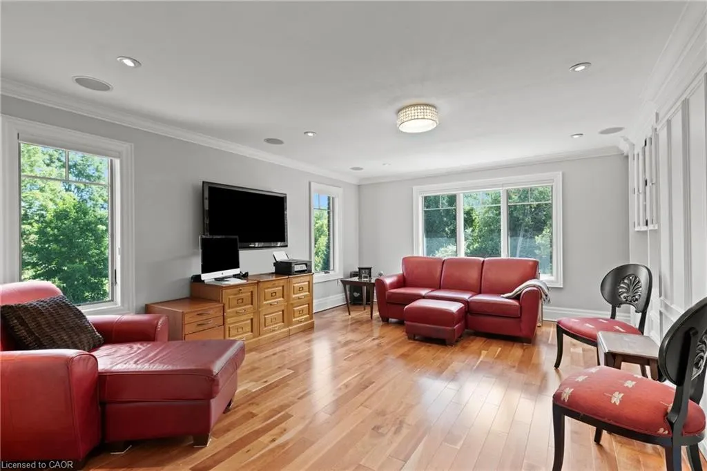 380 Nassau Street