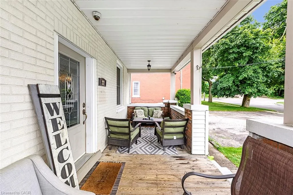 22 Maple Ridge Road
