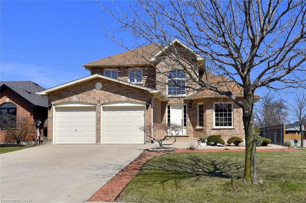 13 Chianti Crescent