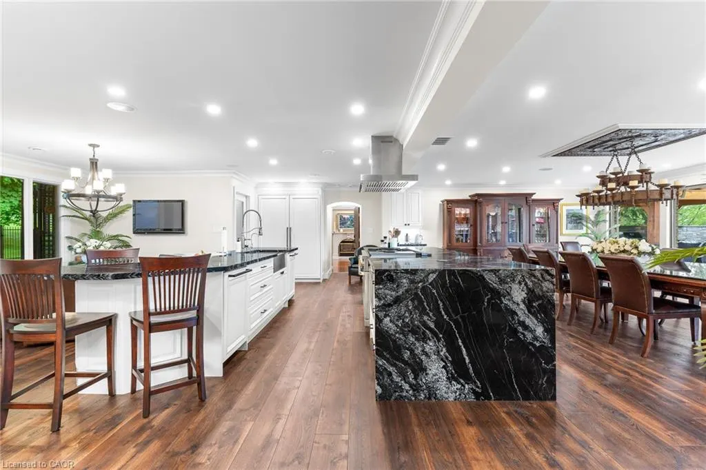 1927 Shellard Road