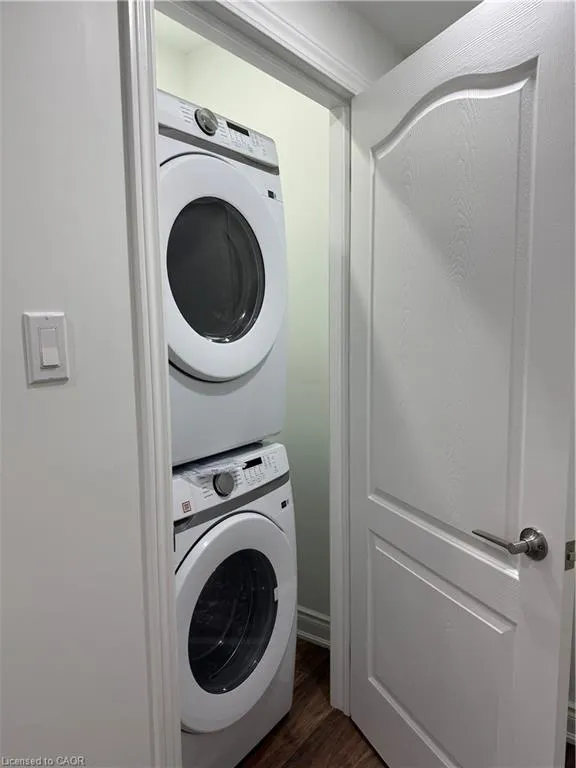 685 Thomas Slee Drive, #Basement