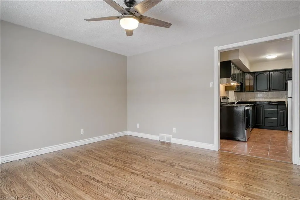 113 Beverly Street, #MAIN FLOOR