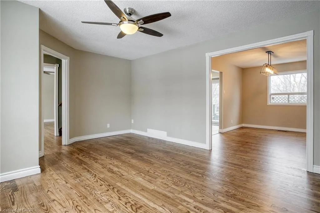 113 Beverly Street, #MAIN FLOOR