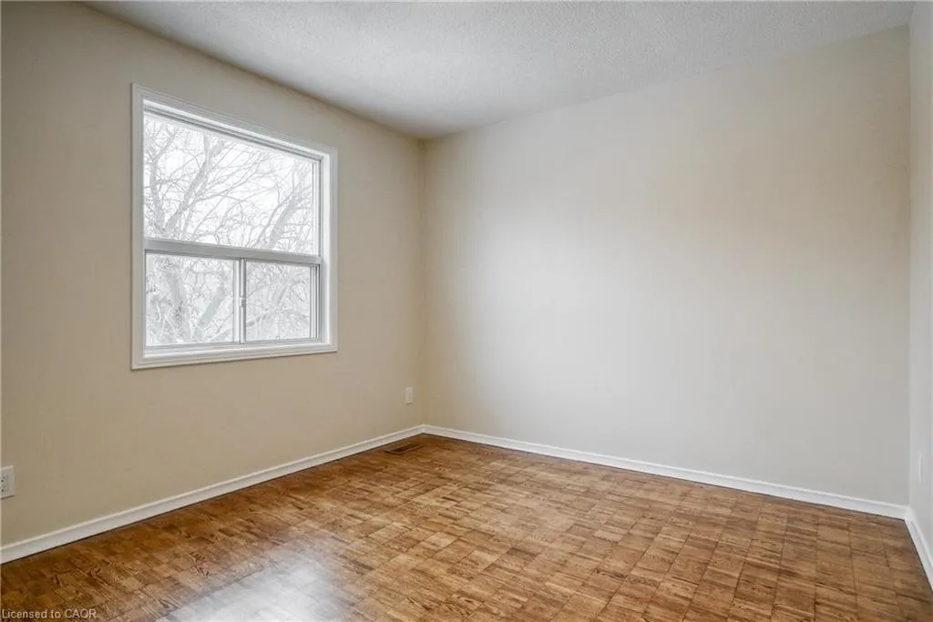 113 Beverly Street, #MAIN FLOOR