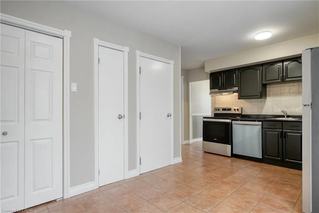 113 Beverly Street, #MAIN FLOOR