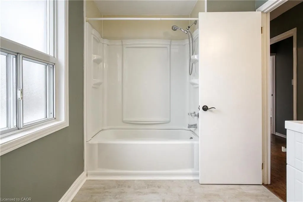 113 Beverly Street, #MAIN FLOOR