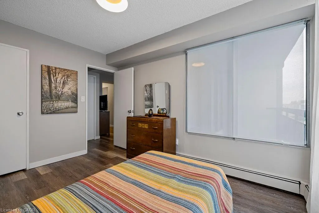 150 Charlton Avenue E, #1603
