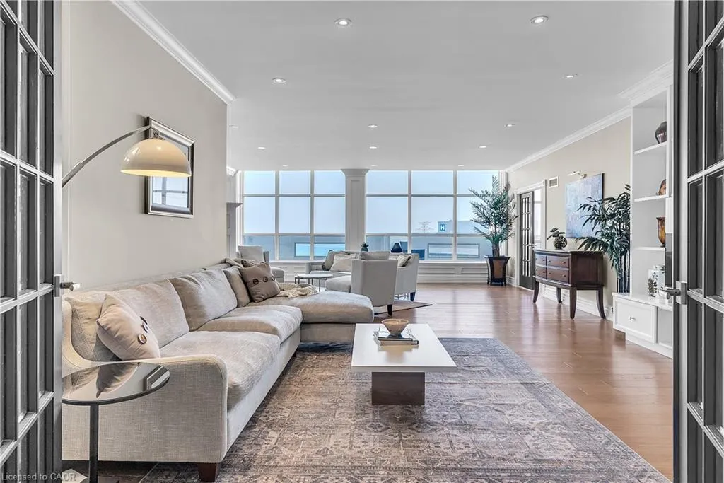 1237 North Shore Boulevard E, #1201