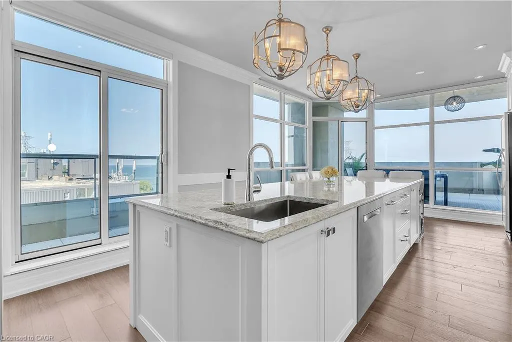 1237 North Shore Boulevard E, #1201