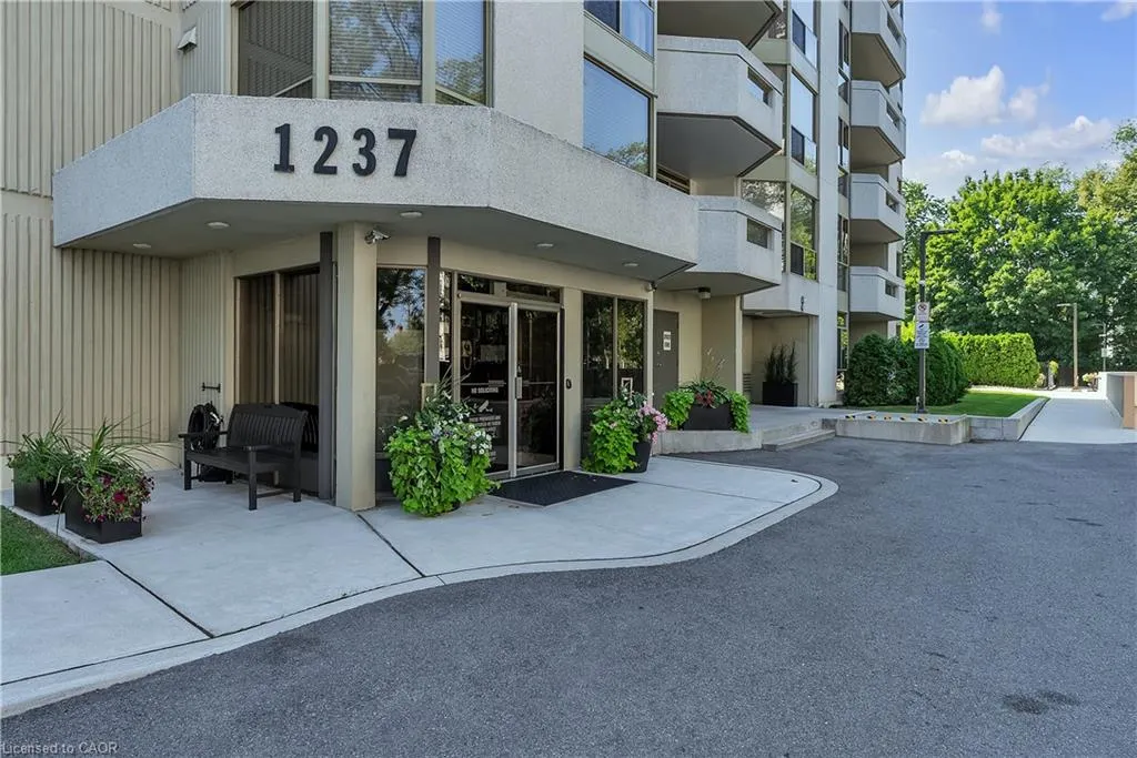 1237 North Shore Boulevard E, #1201