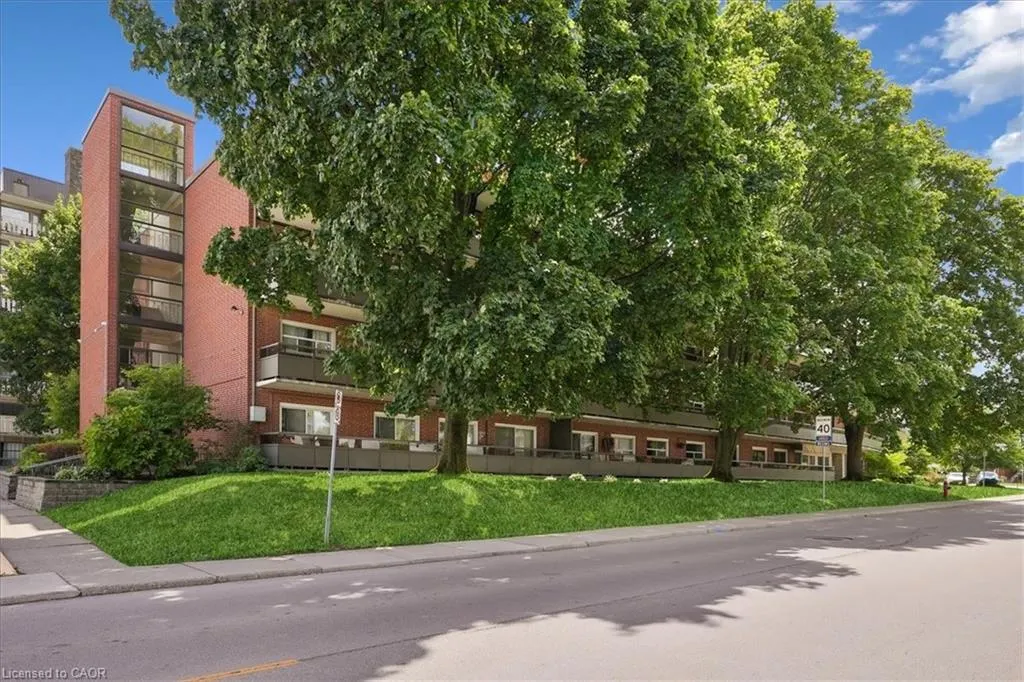 11 Woodman Drive S, #102