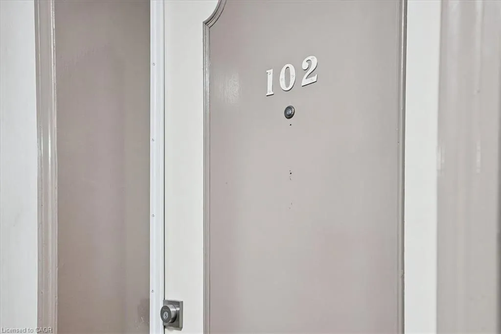 11 Woodman Drive S, #102