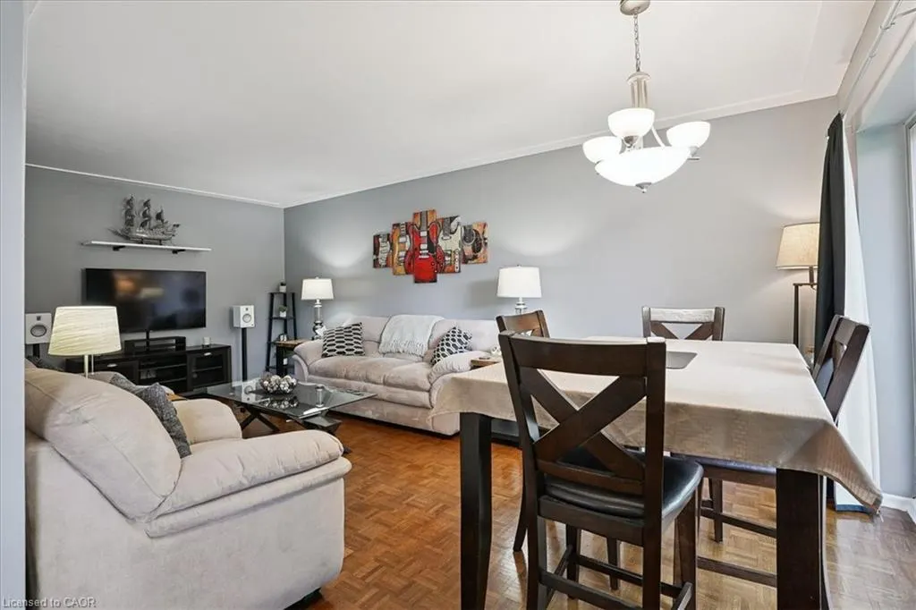 11 Woodman Drive S, #102