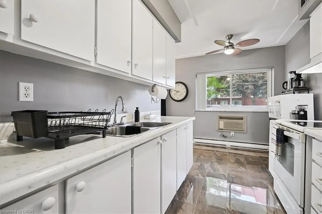 11 Woodman Drive S, #102