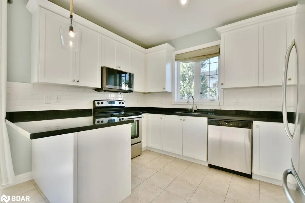 166 Succession Crescent