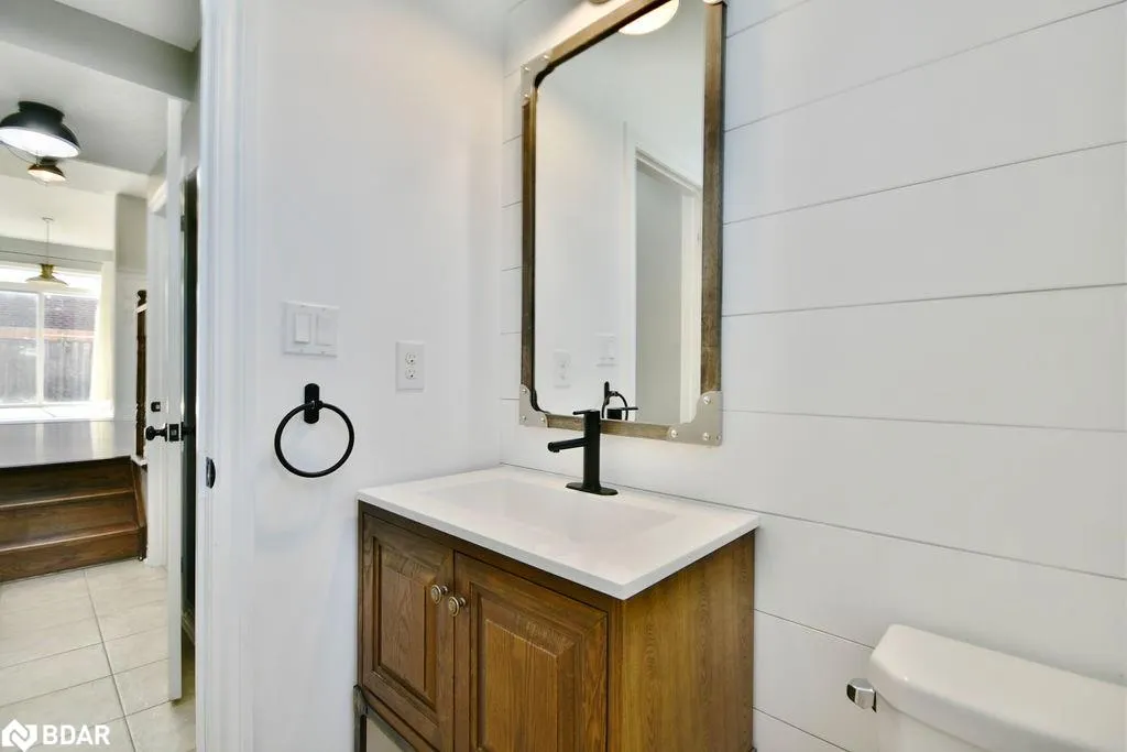 166 Succession Crescent