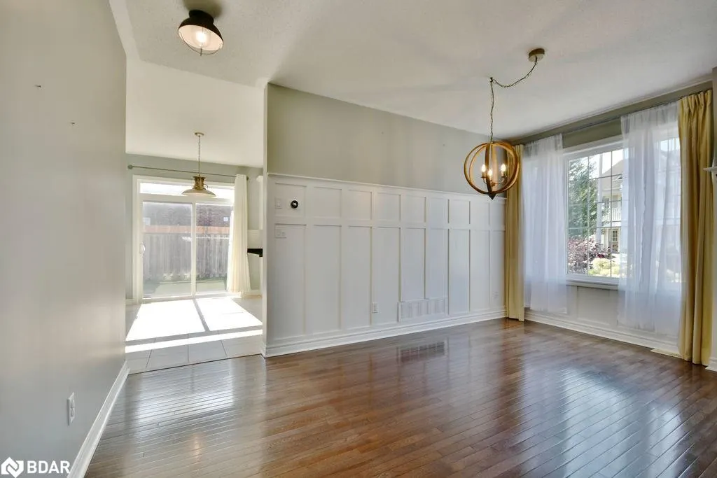 166 Succession Crescent
