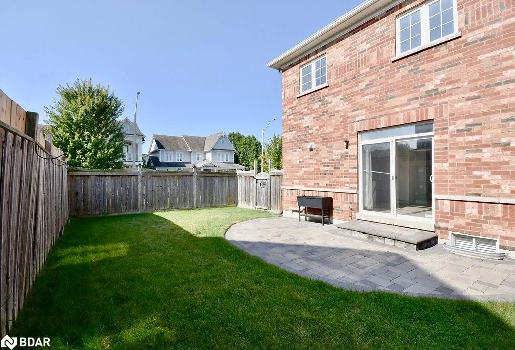 166 Succession Crescent