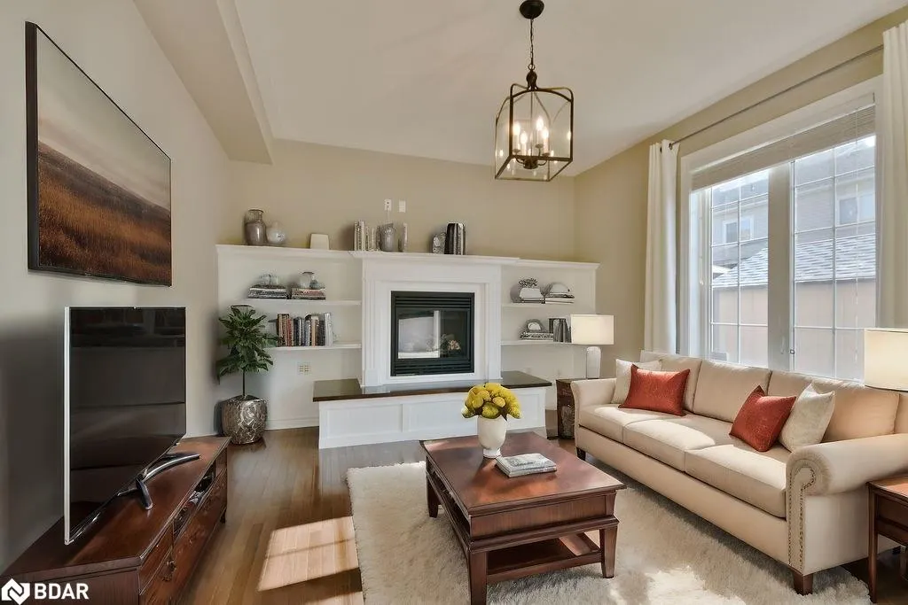 166 Succession Crescent