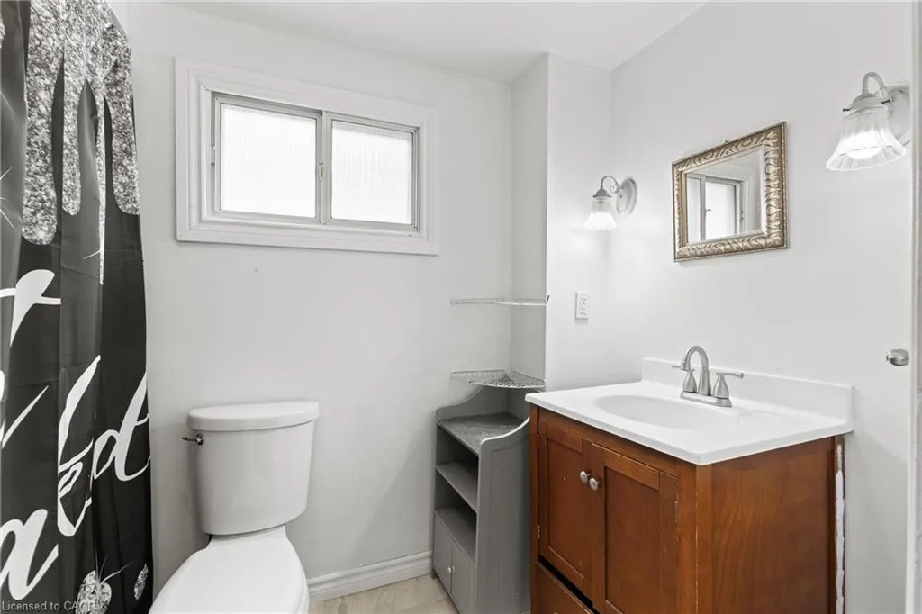 223 East 8th Street