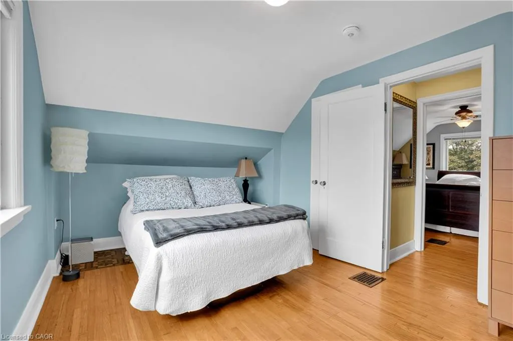 142 Lancaster Street W