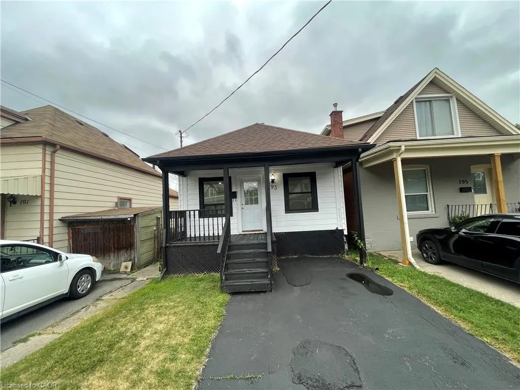193 Province Street N