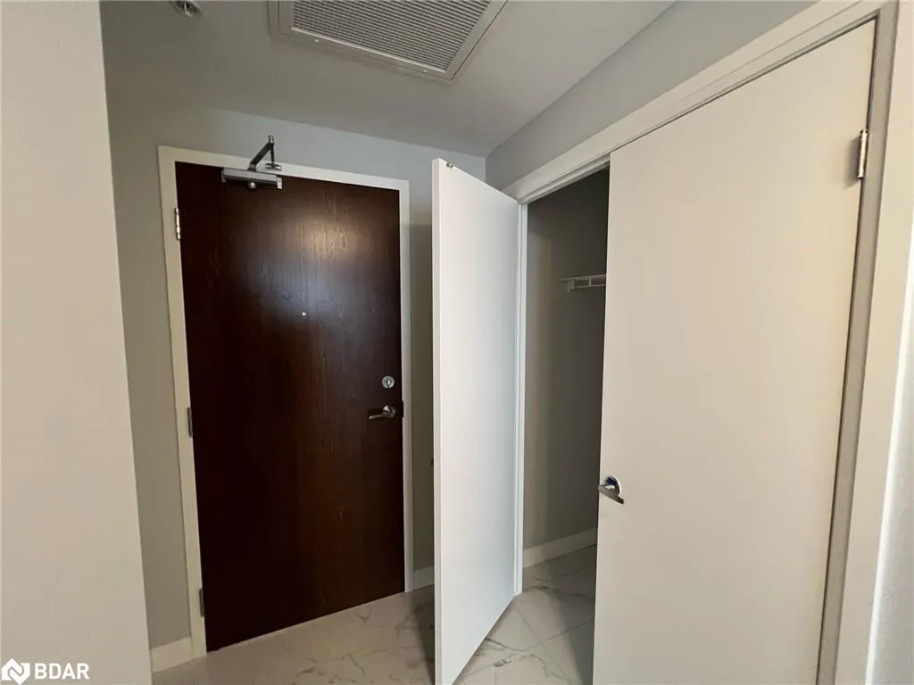 108 Garment Street, #909