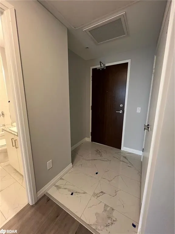 108 Garment Street, #909