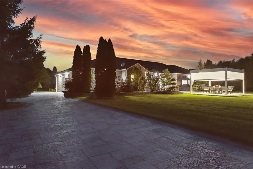 23 Steepleview Court