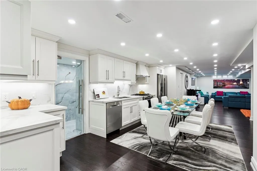 23 Steepleview Court