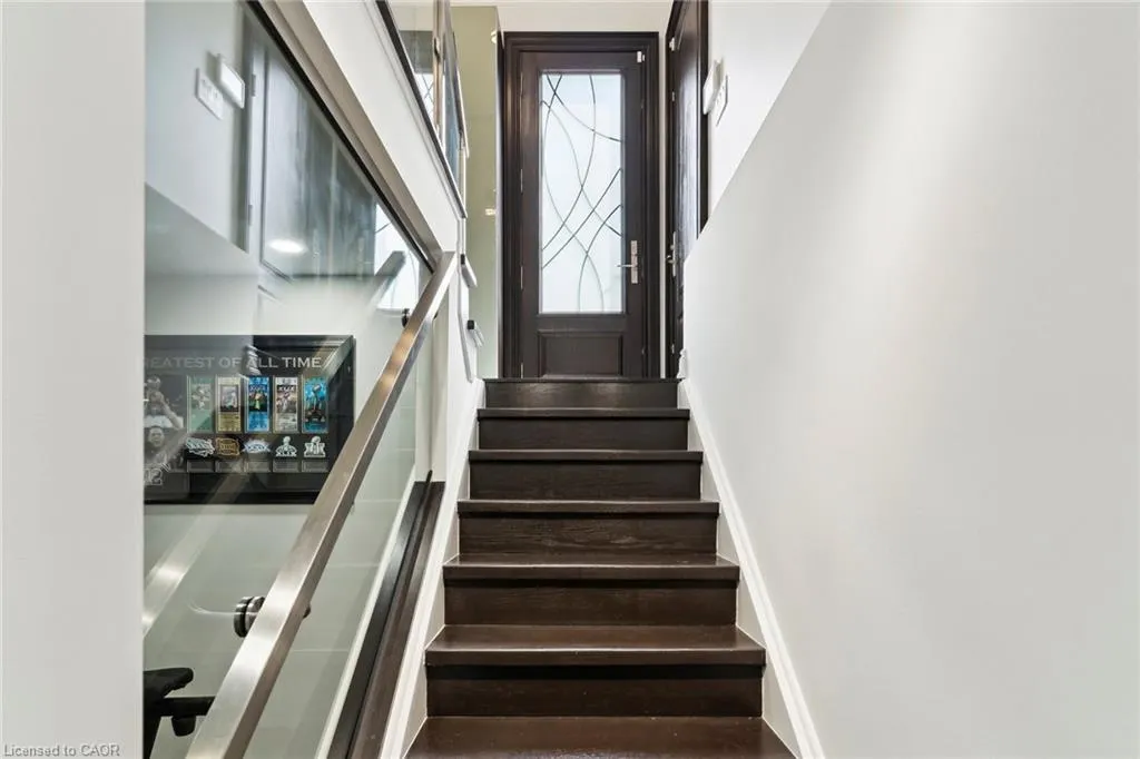 23 Steepleview Court