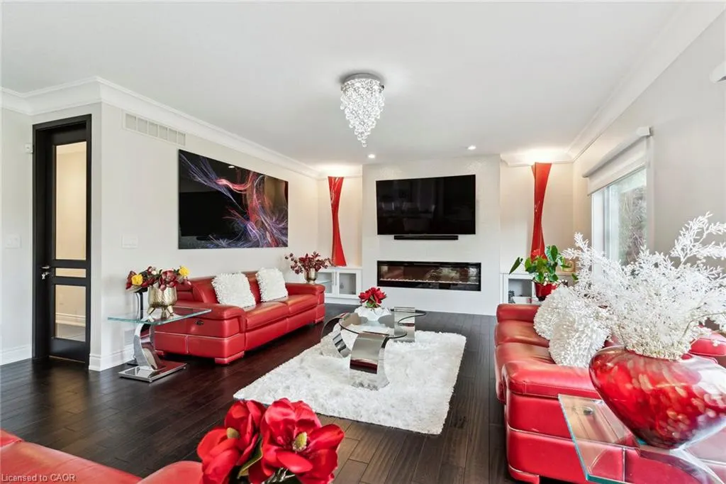 23 Steepleview Court