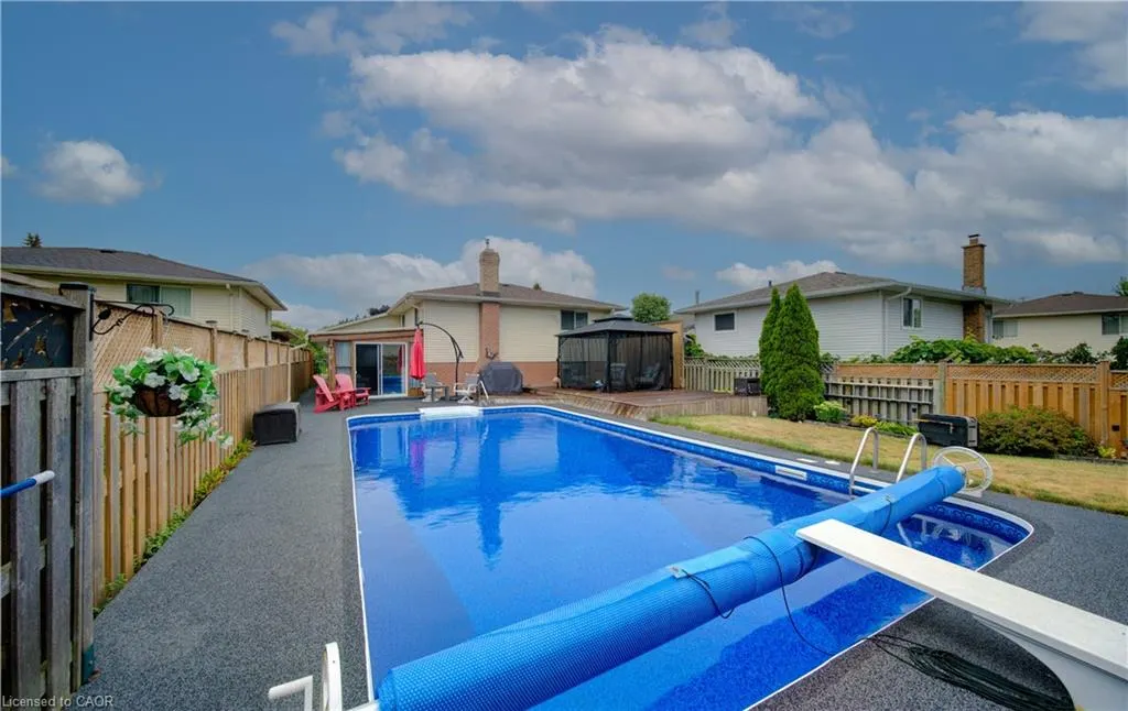 12 Mccabe Court