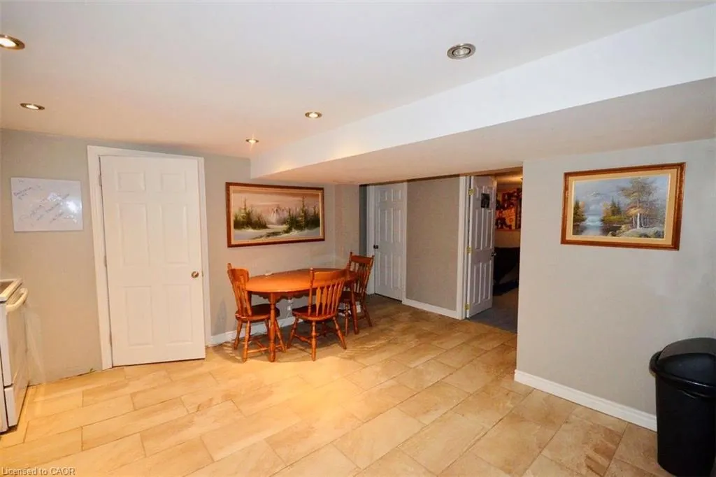 15 Mericourt Road