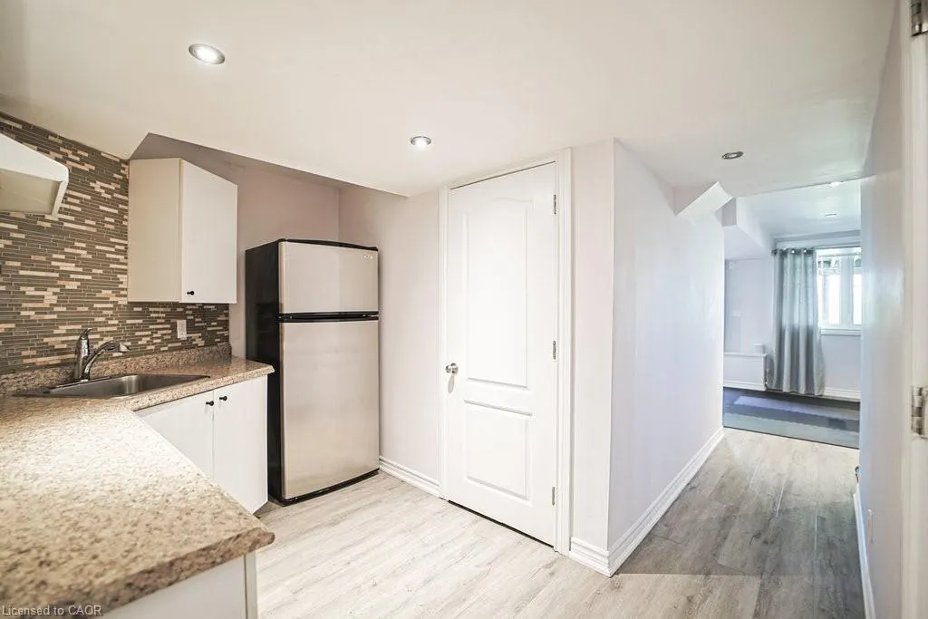 32 Davenhill Road