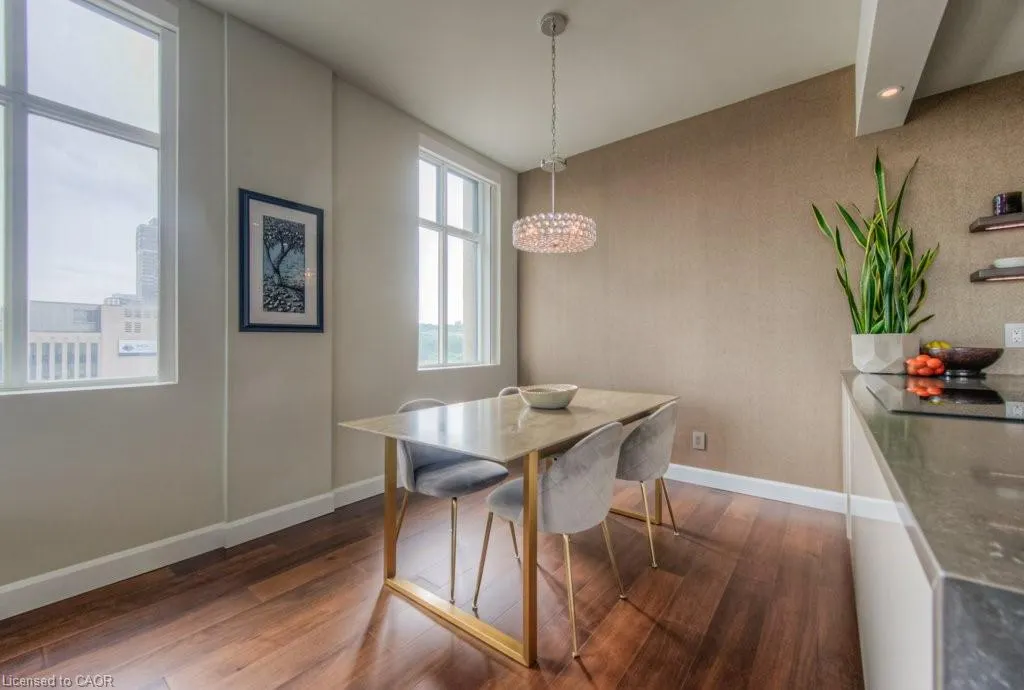 36 James Street S, #1102