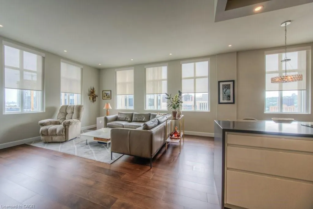 36 James Street S, #1102