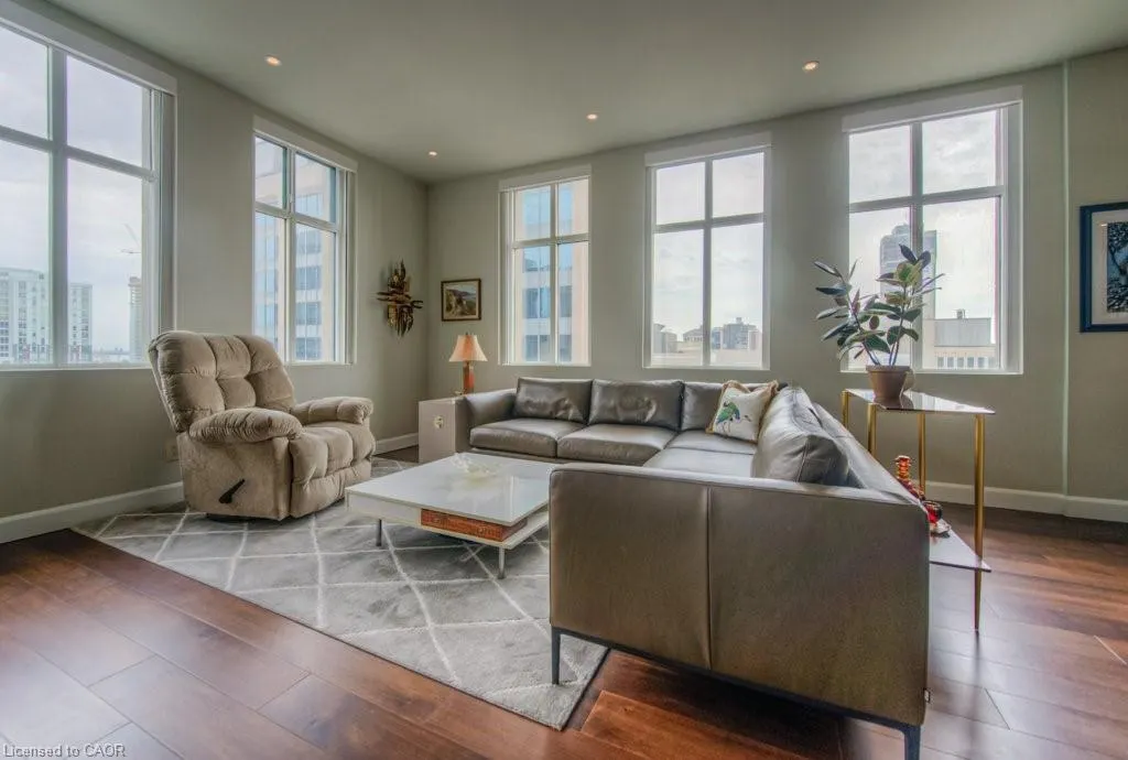 36 James Street S, #1102