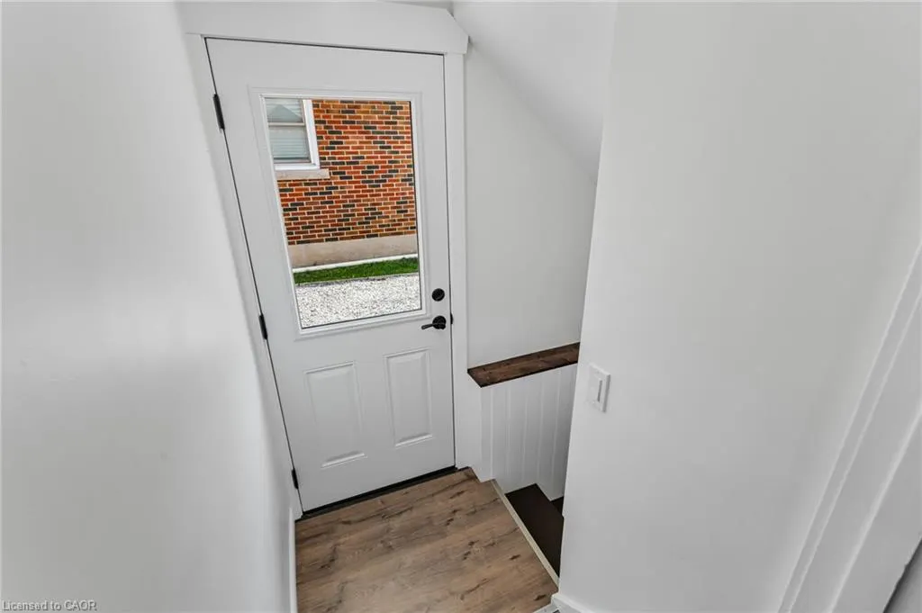246 Bowen Road