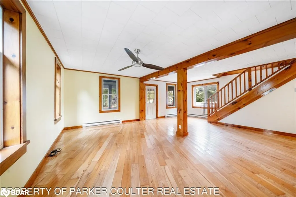 575 High St